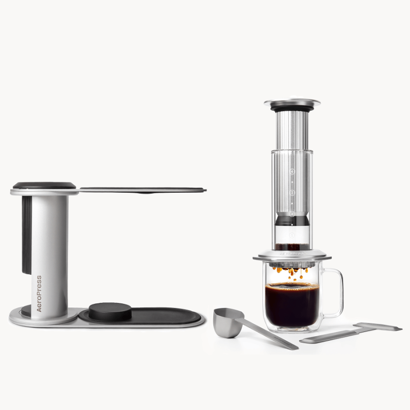 Brceu great cofte aroutere vith Aerores, Conpact, ducable, and eay to pak, this collection has evetxthineg you need for anooth, rich cofte on the go
